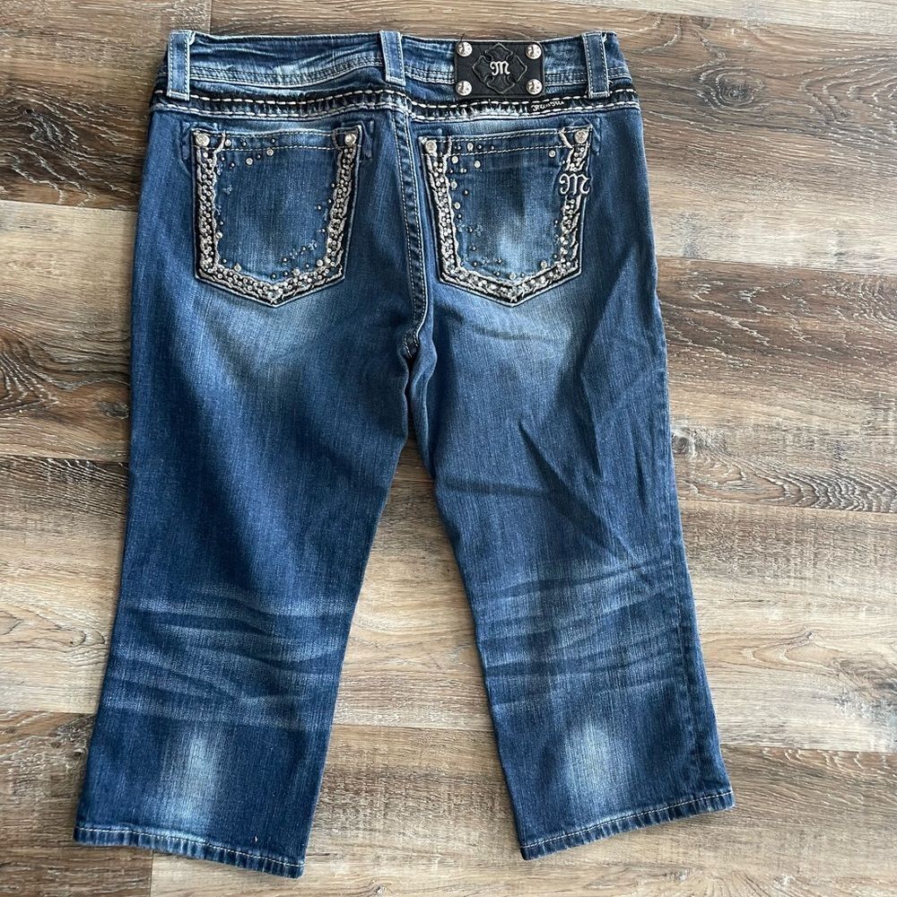 Miss Me Easy Crop Jeans Size 31 - Picture 5 of 10